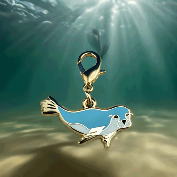 sea-lion-zipper-charm-swimming
