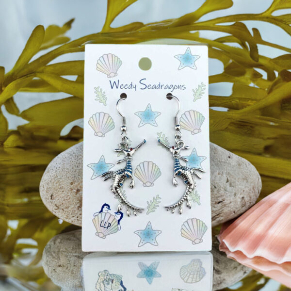seadragon-earrings-beach-scene