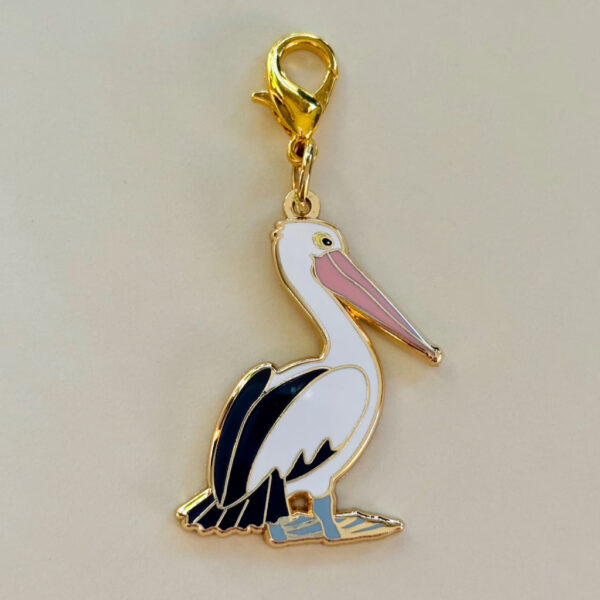 pelican-gold-plated-enamel-cham