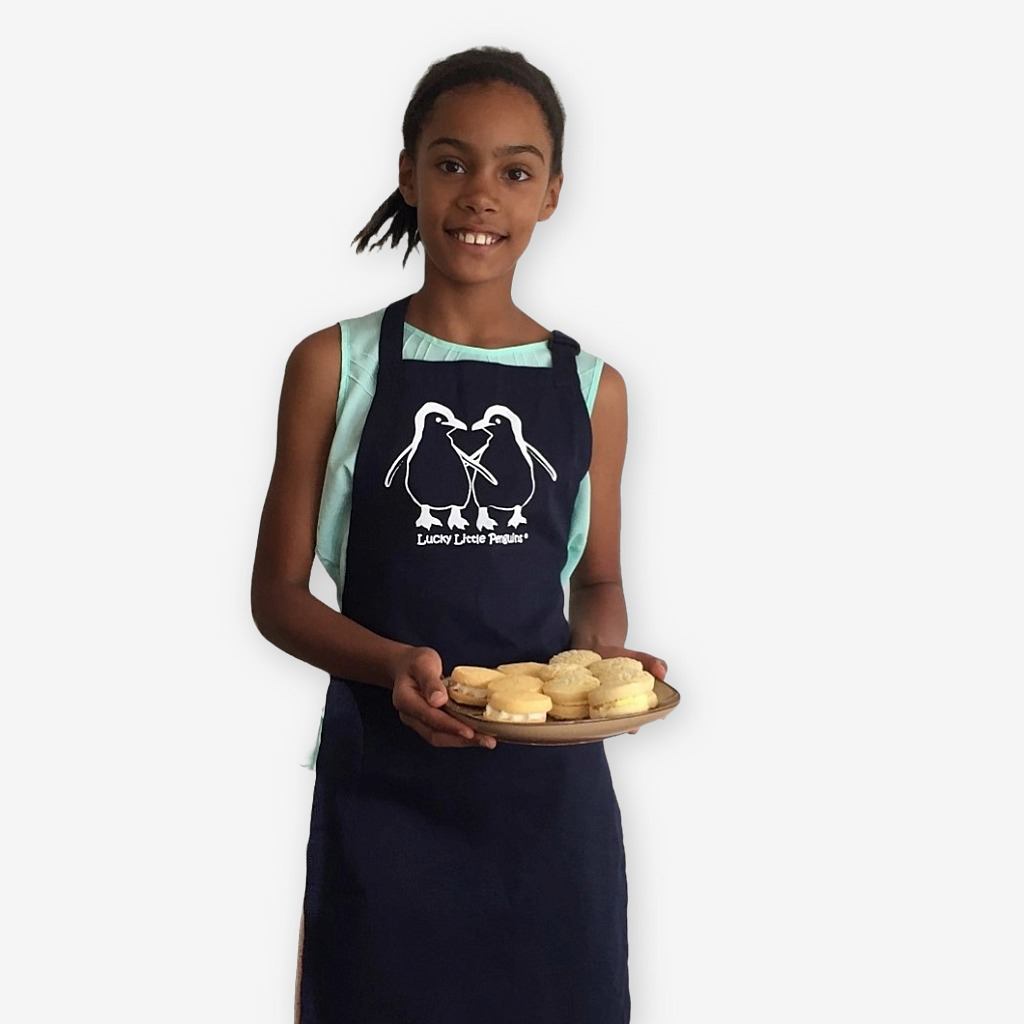 black cotton apron